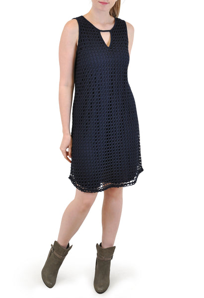 SLEEVELESS KEYHOLE CROCHET DRESS