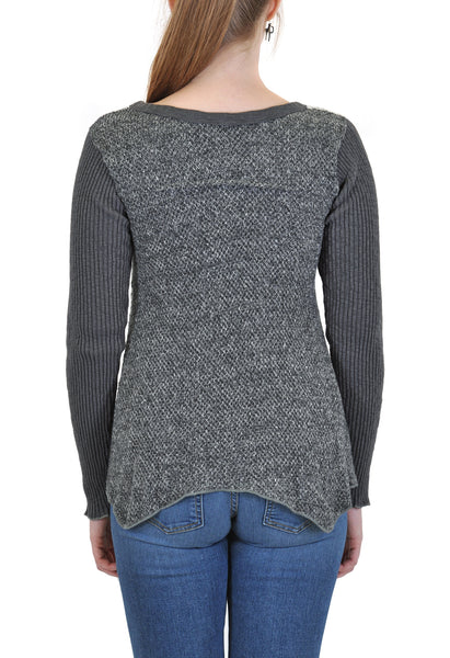 LONG SLEEVE 2-PT BACK CONTRAST