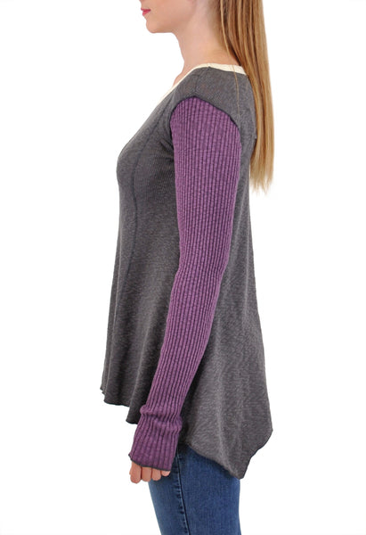 LONG SLEEVE CREW COLOR BLOCKED SLEEVES