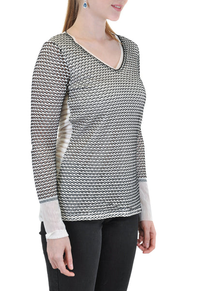 LONG SLEEVE V NECK WITH MESH CUFF