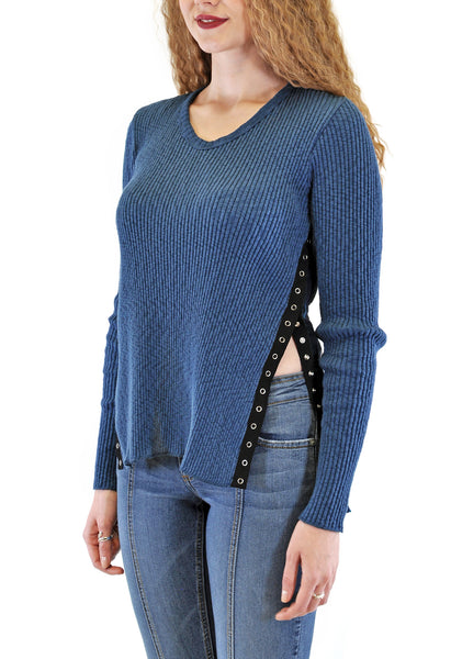 V NECK LONG SLEEVE TOP IN RIB WITH SNAP SIDES