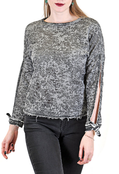 SLEEVE SLIT TOP CREW NECK WITH BOW