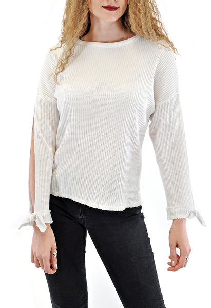 SLEEVE SLIT TOP CREW NECK WITH BOW