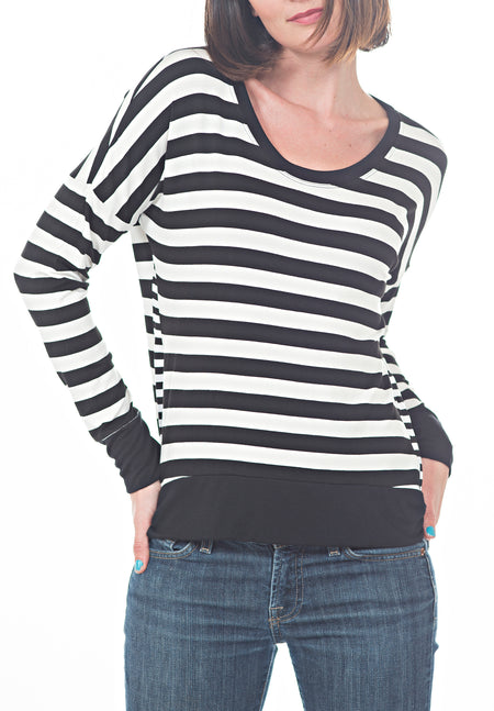 V NECK 3/4 BELL SLEEVE  WITH STRIPE ACCENT