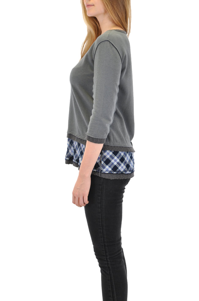 3/4 SLEEVE CREW NECK TOP WITH PLAID SLEEVE INSERT