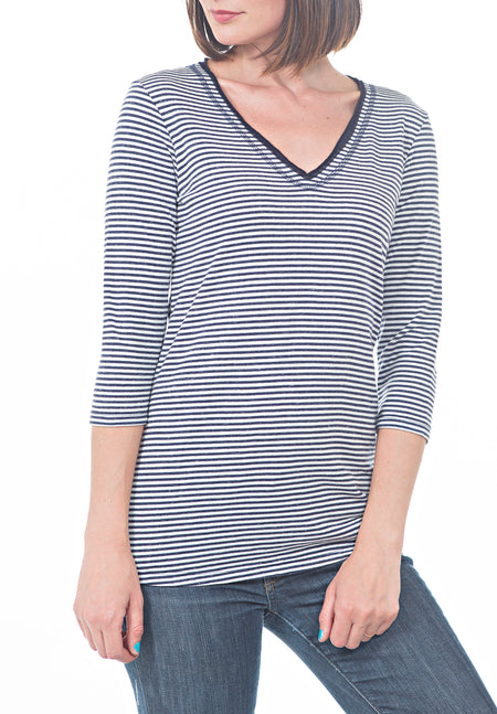 LONG SLEEVE CREW WITH CONTRAST STITCH AND LAYERED DESIGN BOTTOM